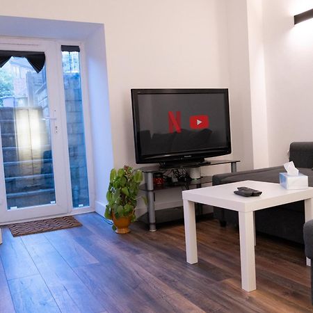 Appartement Flat Near Peak District à Mossley Extérieur photo